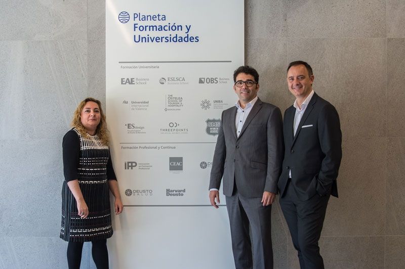 Firma Acuerdo AESINERGY y la Division de Formacion y Universidades del Grupo Planeta